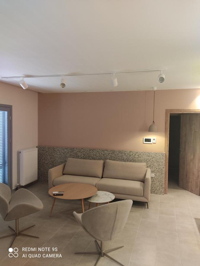 Pink Rose Luxury And Comfort Apartment At The Centre Of פרבזה מראה חיצוני תמונה